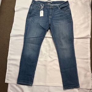 Levi's Mid-Rise Skinny Jeans Plus Size 18